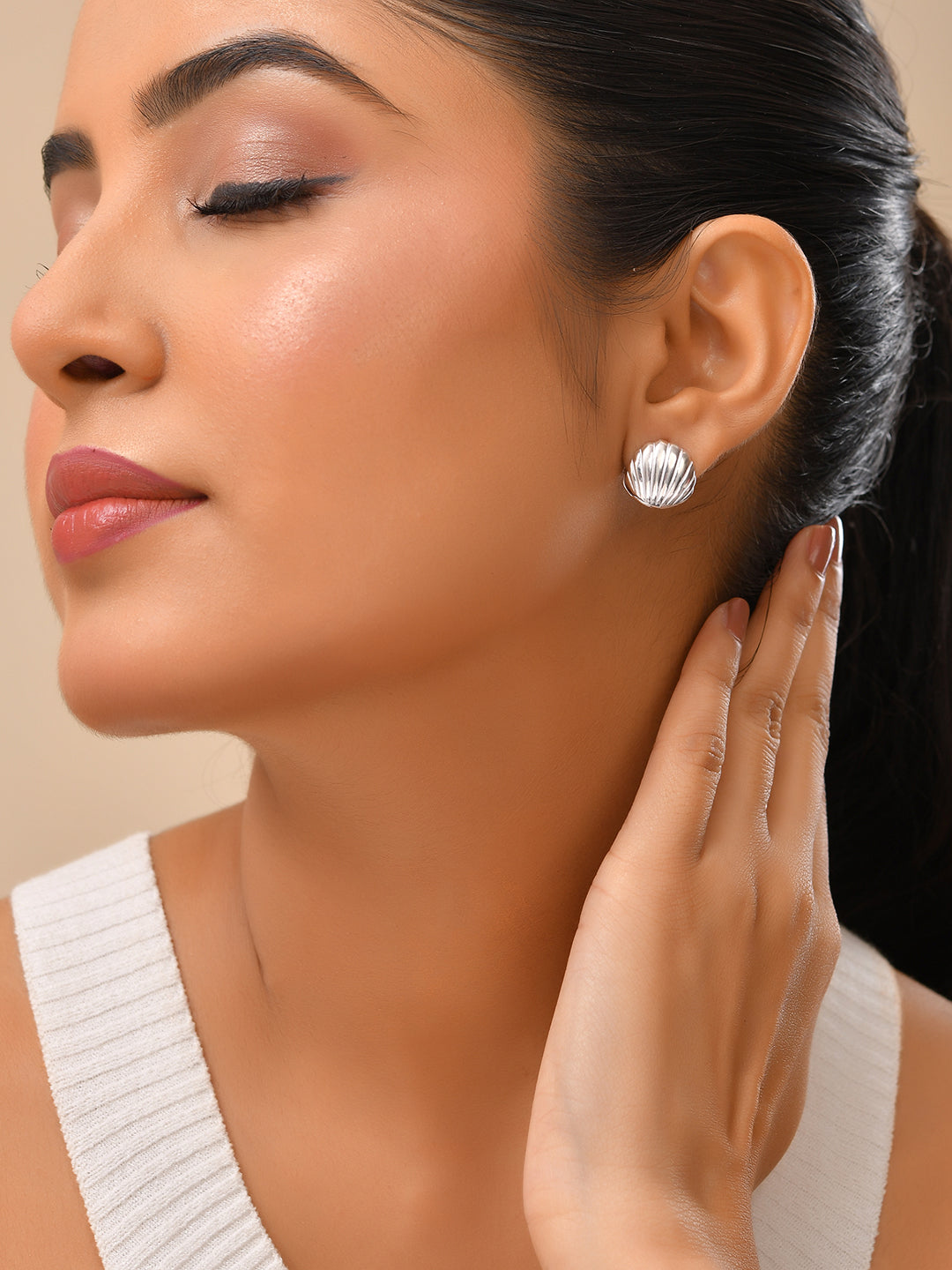 Marina Shell Stud Earrings