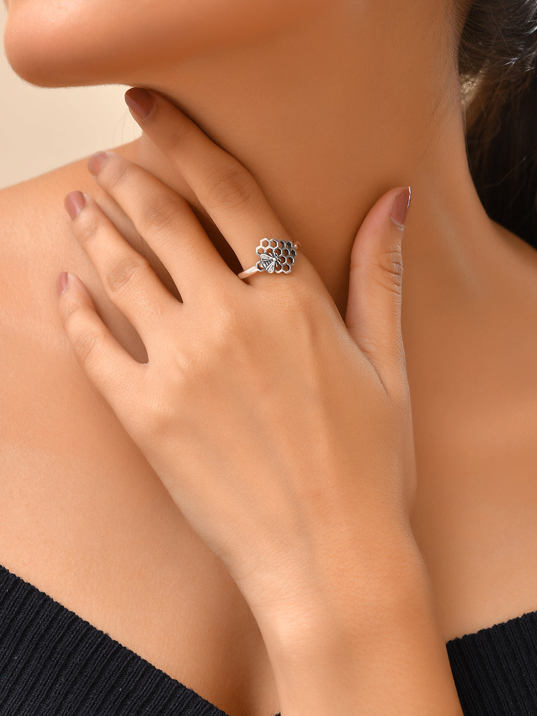 Meliora Honeycomb Ring