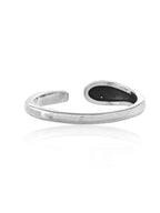 Elara Curve Ring