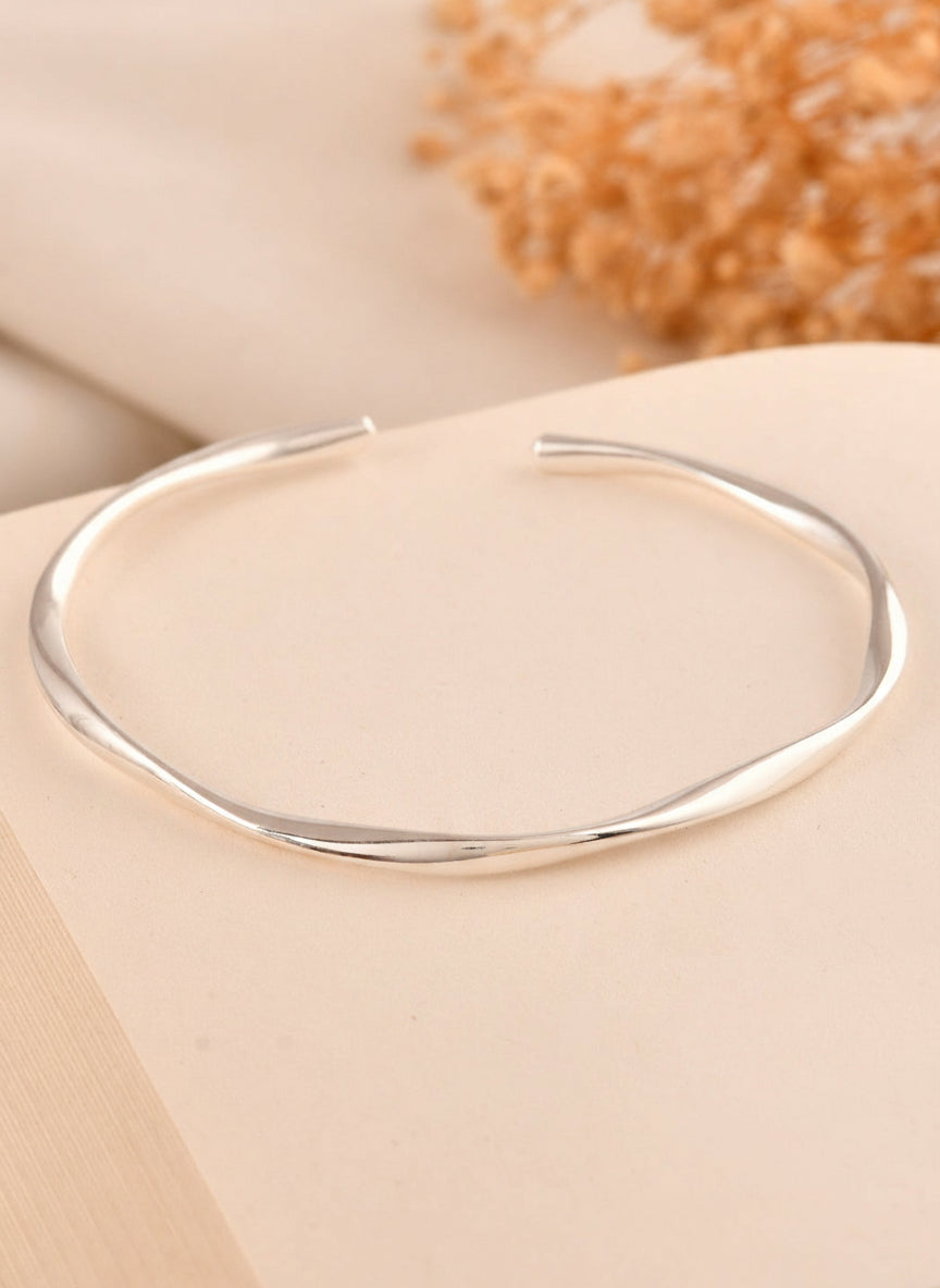 Silver Flow Twist Cuff