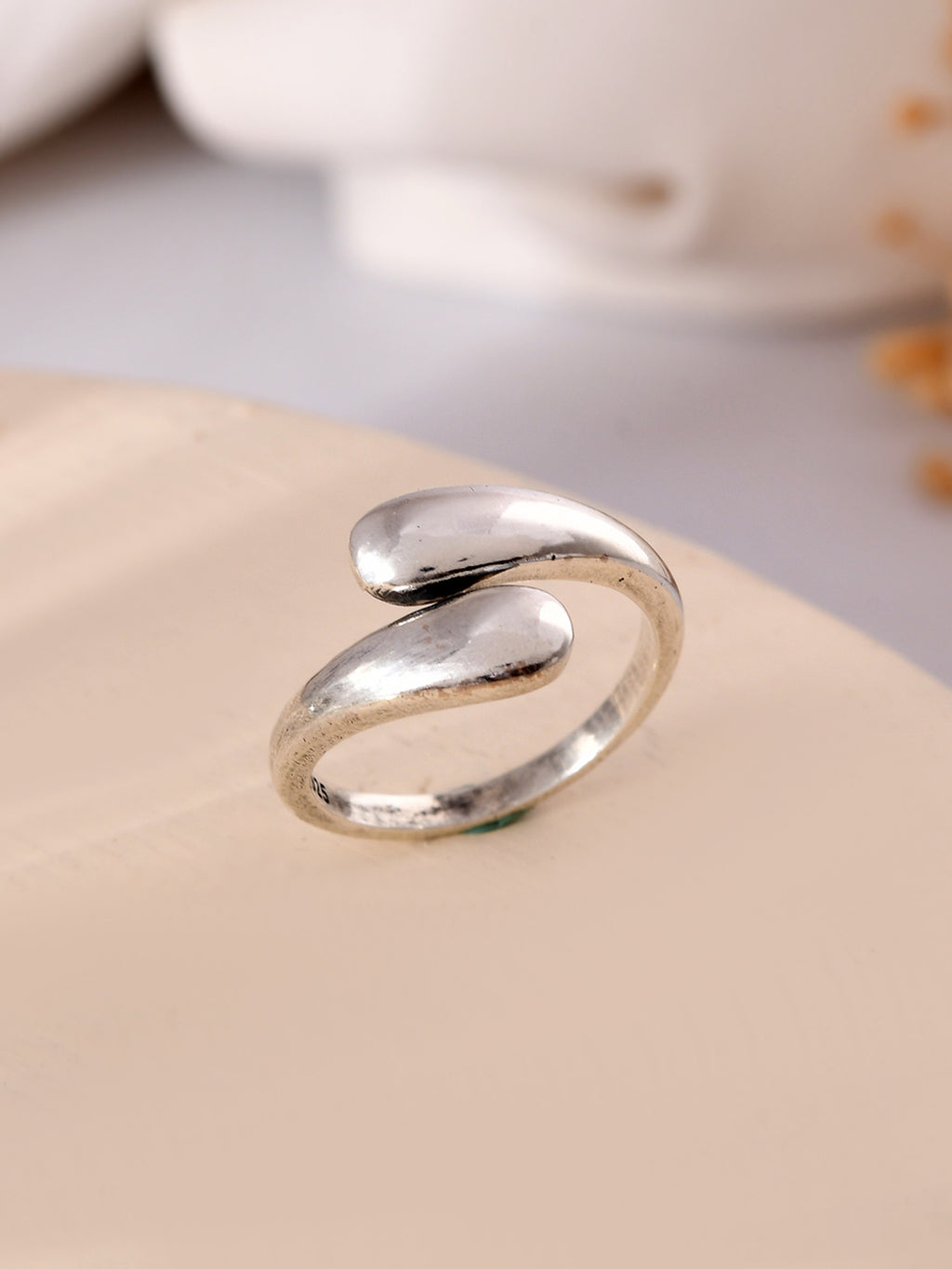 Serava Wrap Ring