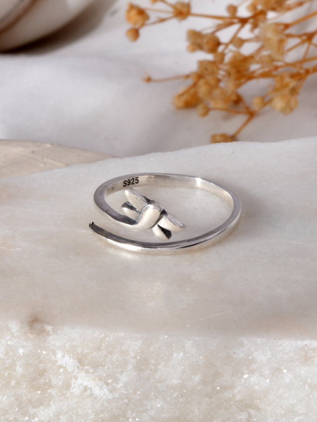 Zephyra Dragonfly Ring