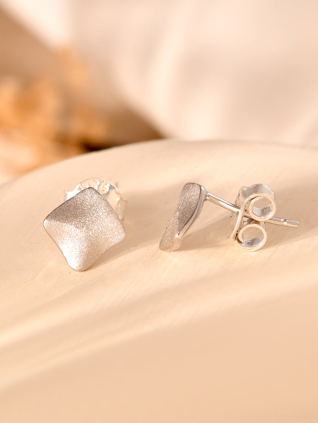Vega Diamond Earrings